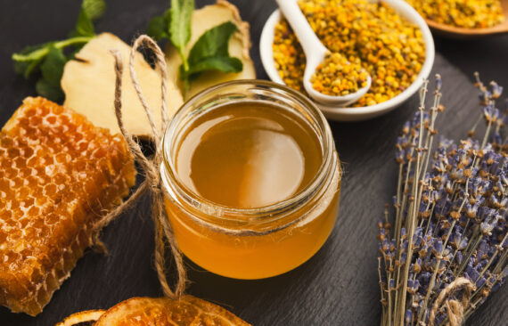 Non solo miele: scopri le caratteristiche di tutti i prodotti dell'alveare!
